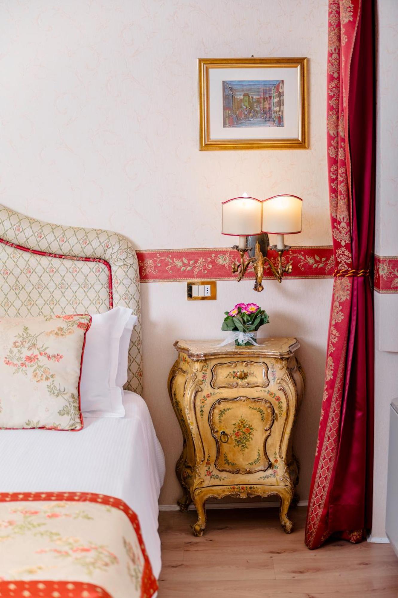 Castello Di Spessa - Residenze D'Epoca Hotel Capriva del Friuli Eksteriør billede